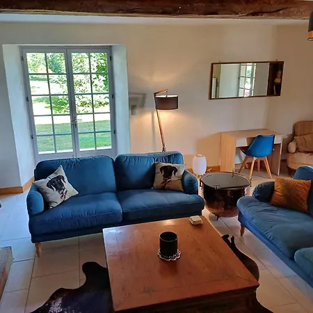 Hébergement de vacances Chateau In Sw France - Comfortable 6 Bedroom House Sariac-Magnoac