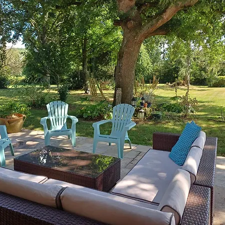 Chateau In Sw France - Comfortable 6 Bedroom House *